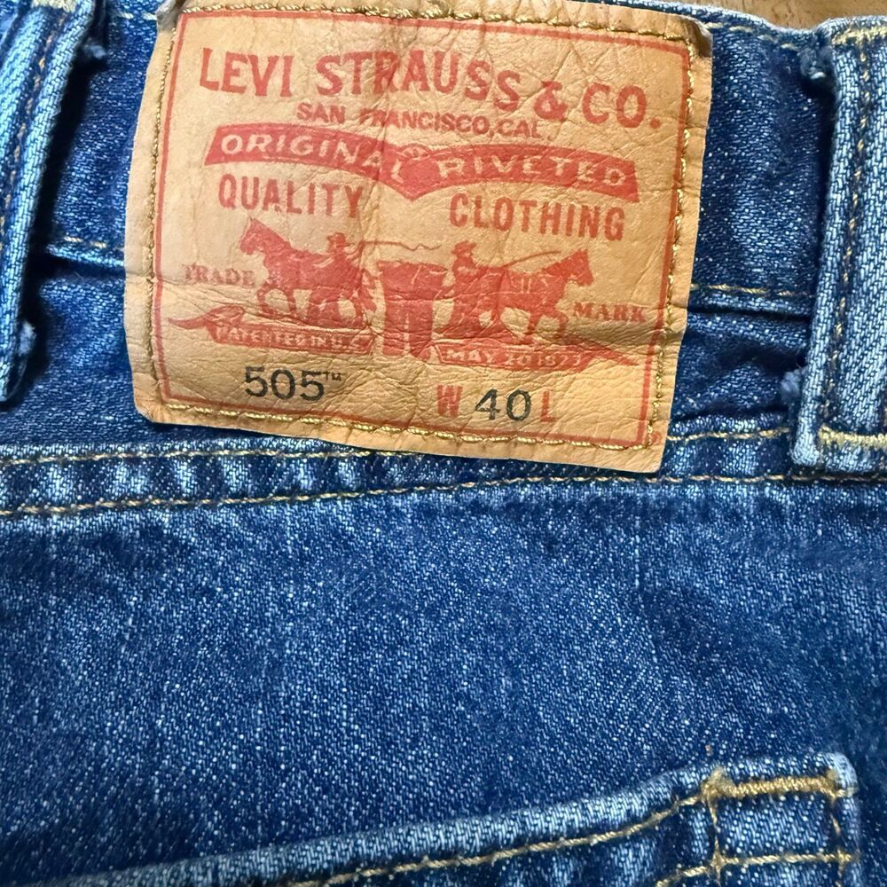 Levi’s Jean Shorts Men’s 40(Feels like 36) Blue Straight - Picture 5 of 7
